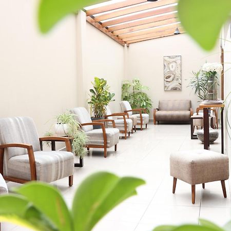 Hotel San Agustin Plaza Latacunga Bagian luar foto