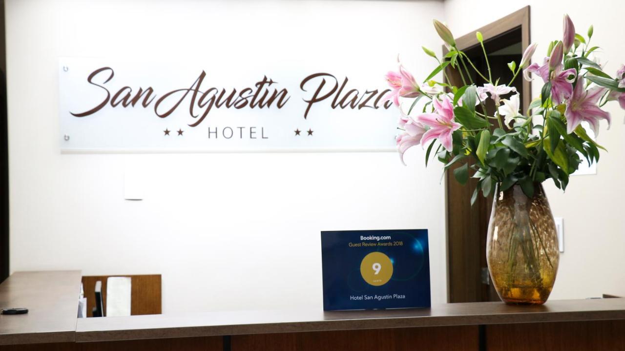 Hotel San Agustin Plaza Latacunga Bagian luar foto