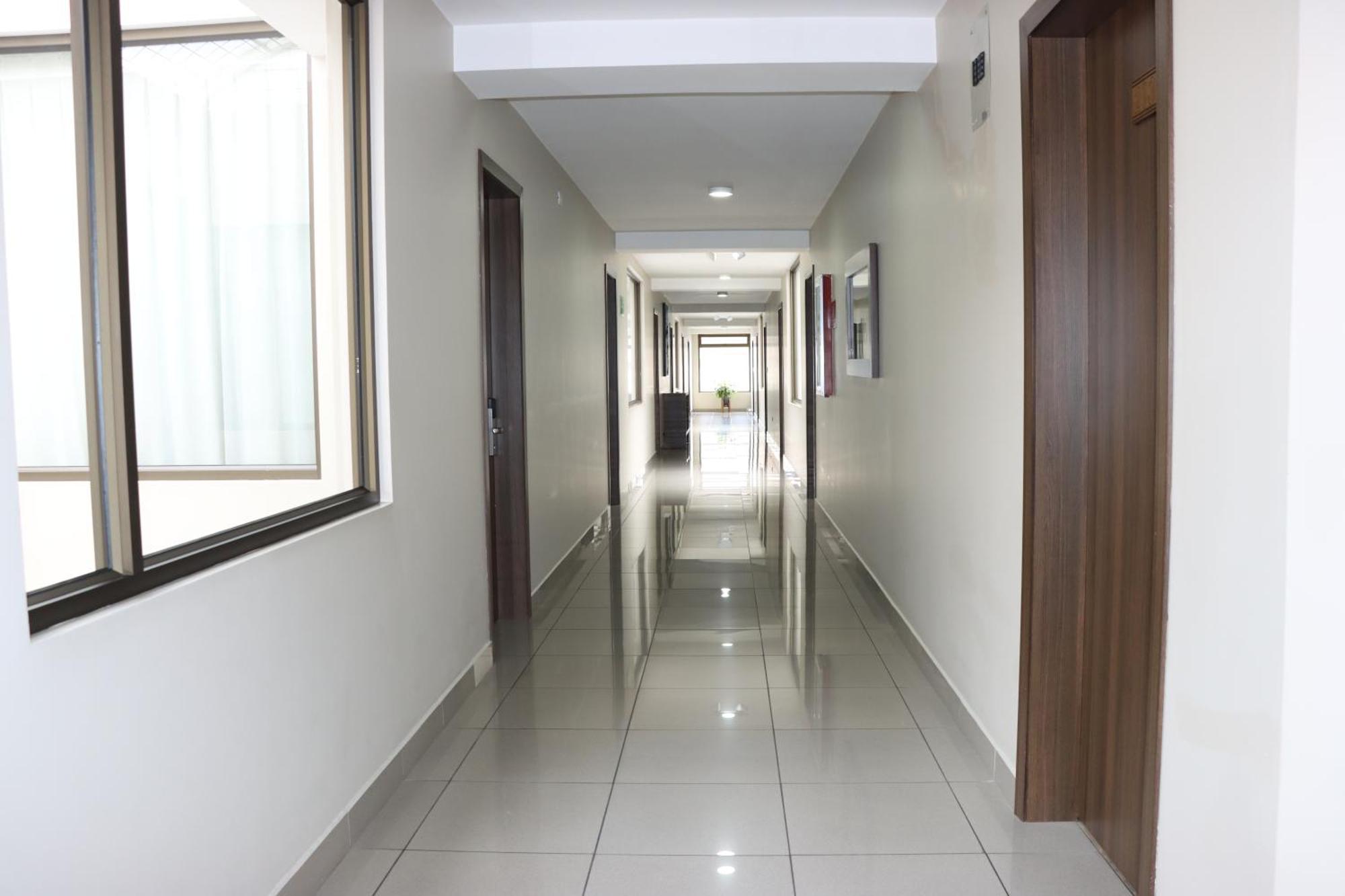 Hotel San Agustin Plaza Latacunga Bagian luar foto