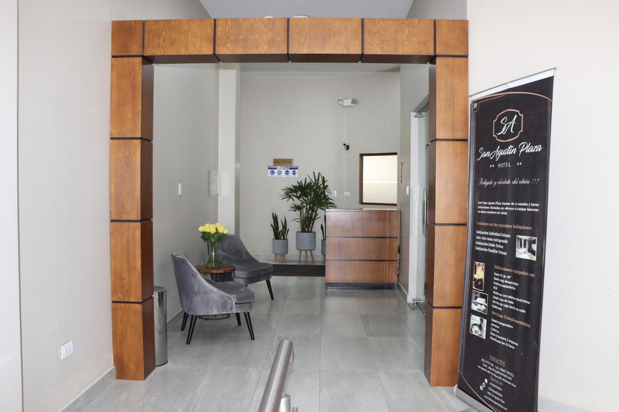 Hotel San Agustin Plaza Latacunga Bagian luar foto