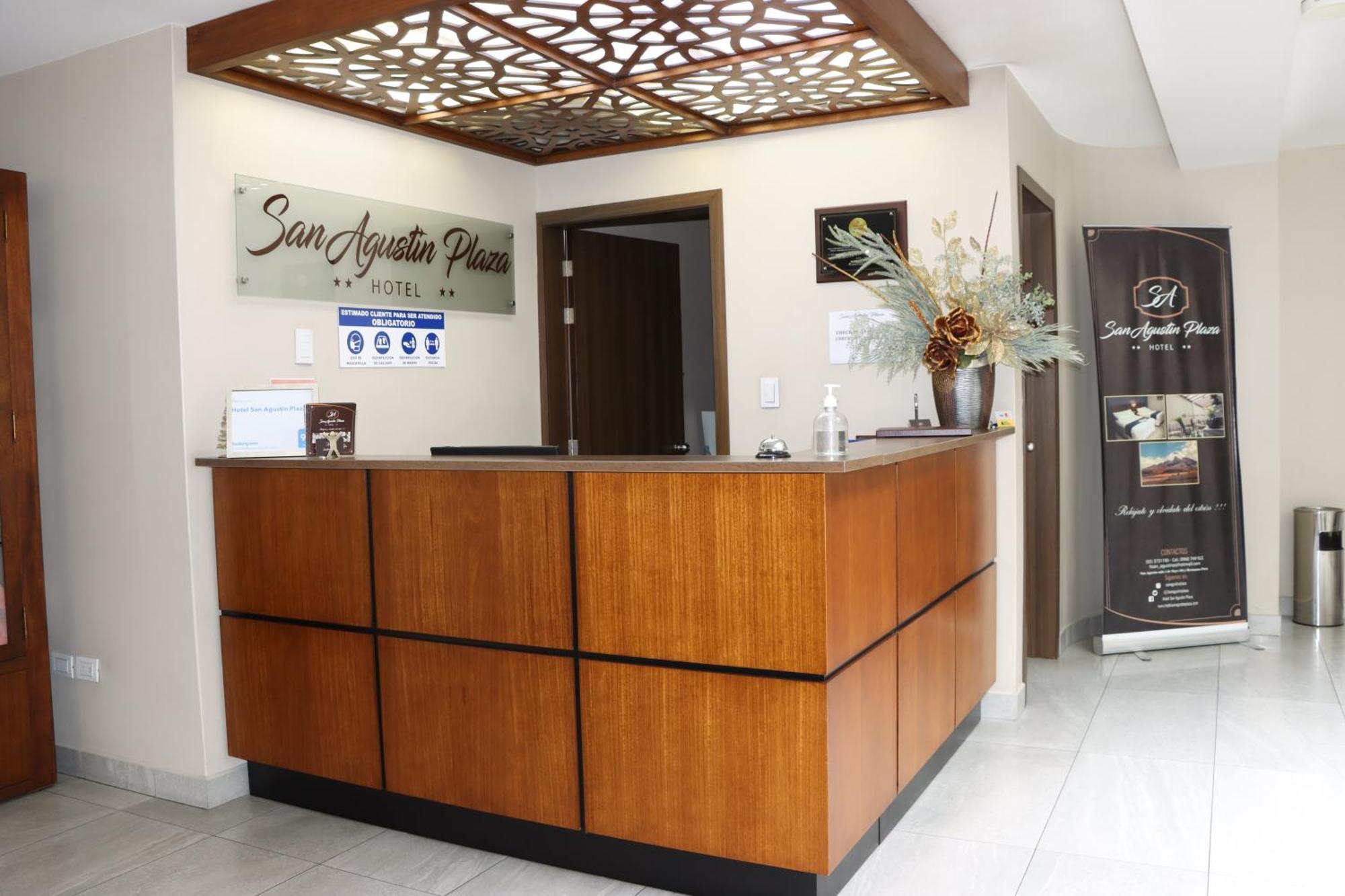 Hotel San Agustin Plaza Latacunga Bagian luar foto