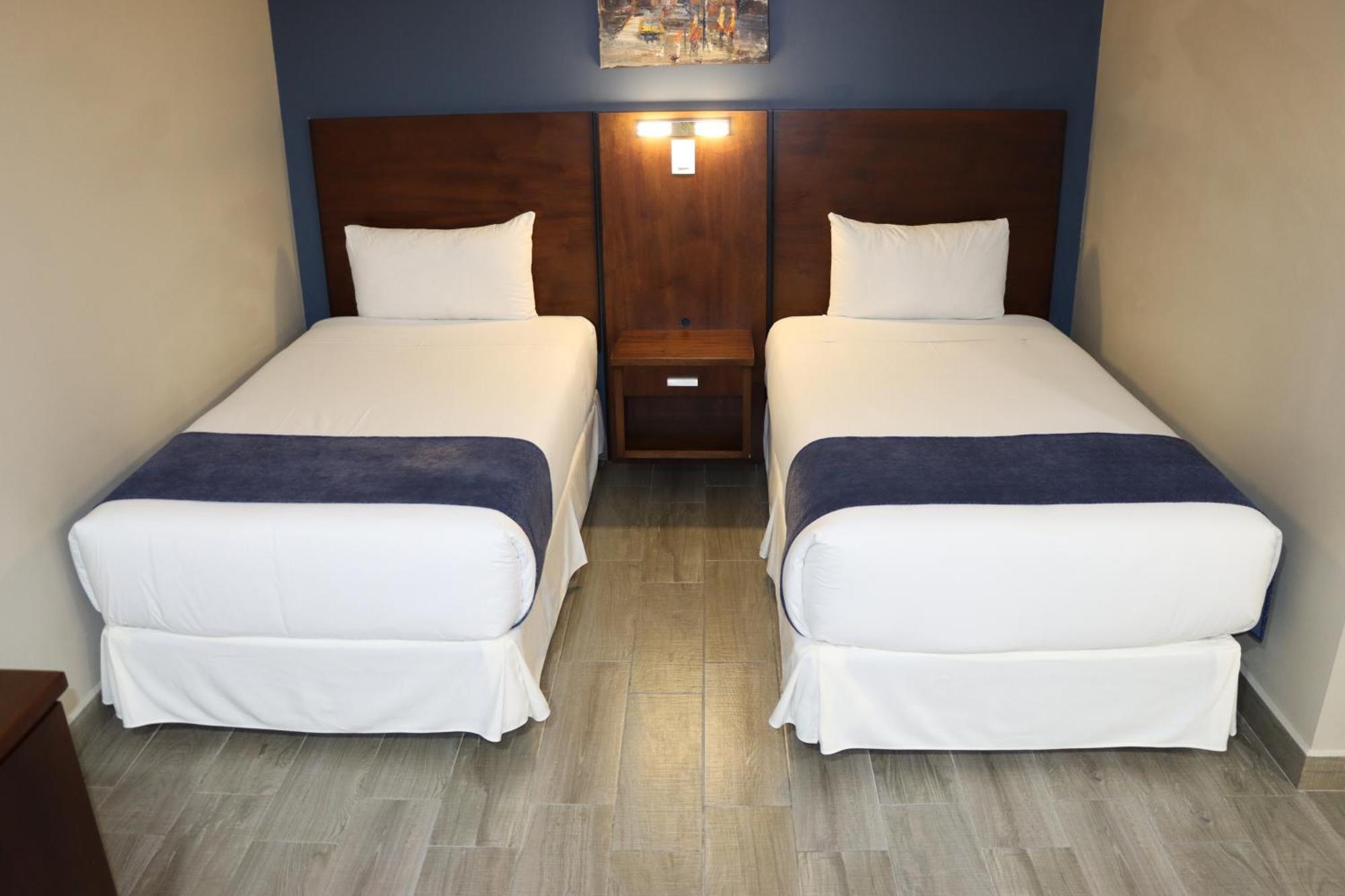 Hotel San Agustin Plaza Latacunga Bagian luar foto