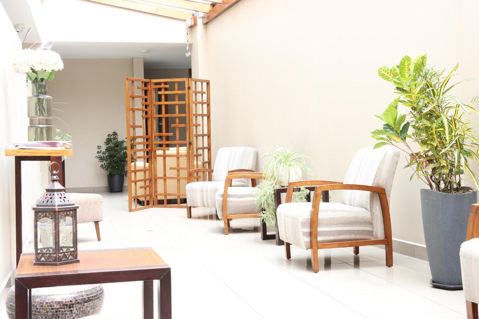 Hotel San Agustin Plaza Latacunga Bagian luar foto