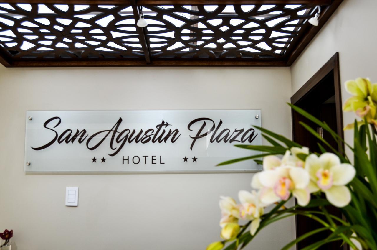 Hotel San Agustin Plaza Latacunga Bagian luar foto